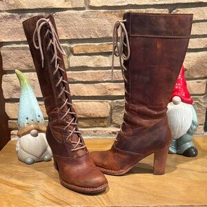 Frye Dark Brown Lace-Up Leather Boots! 👢